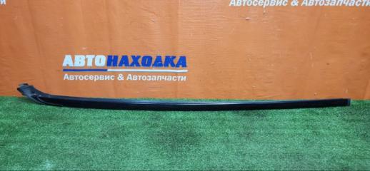 Молдинг лобового стекла передний левый TOYOTA IPSUM 2001-2009