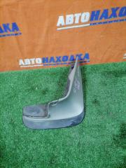 Брызговик передний правый NISSAN BLUEBIRD 1996-2001