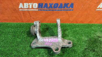 Кронштейн передний левый HONDA CR-V 2001-2006 контрактная Кронштейн передний левый HONDA CR-V 2001-2006