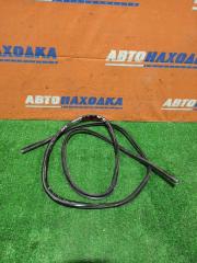 Молдинг лобового стекла передний TOYOTA CALDINA 1992-2002