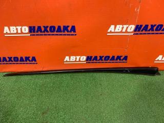 Молдинг лобового стекла передний левый HONDA FIT 2013-2020