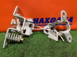 Петля двери правая DODGE CALIBER 2006-2011