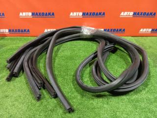 Уплотнитель двери FORD FOCUS 2010-2019 контрактная Уплотнитель двери FORD FOCUS 2010-2019