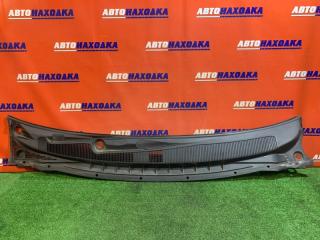 Решетка под лобовое стекло NISSAN LIBERTY 1998-2004