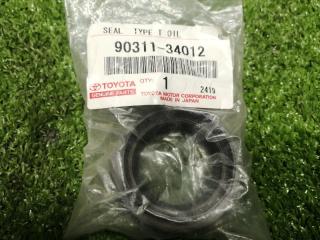 Сальник привода правый TOYOTA новая Сальник привода правый TOYOTA