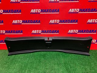 Накладка на порог багажника задняя MAZDA AXELA 2003-2009 контрактная Накладка на порог багажника задняя MAZDA AXELA 2003-2009