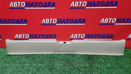 Накладка на порог багажника задняя TOYOTA COROLLA SPACIO 2001-2007 NZE121N 1NZ-FE 6471613150 контрактная