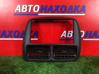 Запчасть консоль магнитофона SUZUKI SWIFT 2000-2005