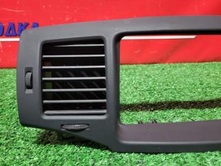 Консоль магнитофона COROLLA RUNX 2001-2006 NZE124 1NZ-FE