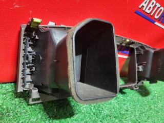 Консоль магнитофона COROLLA RUNX 2001-2006 NZE124 1NZ-FE