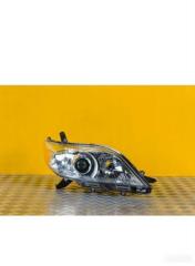 Запчасть фара Toyota Sienna