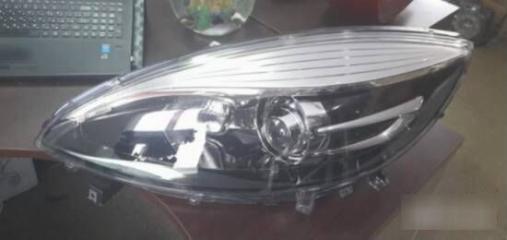 Фара левая Renault Scenic