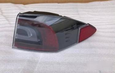 Запчасть фонарь Citroen DS3