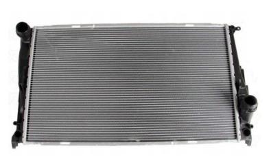 Запчасть радиатор передний BMW 1