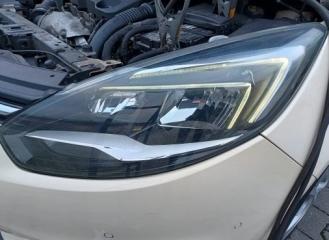 Запчасть фара передняя левая Opel Zafira 2016-2019