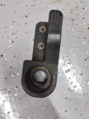 Крепление радиатора Astra