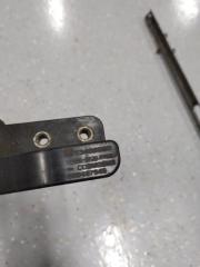 Крепление радиатора Opel Astra