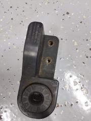 Крепление радиатора Astra