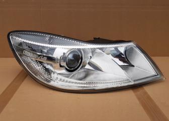 Запчасть фара передняя Skoda Octavia 2