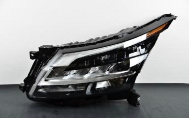 Фара передняя левая Nissan Pathfinder