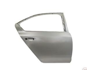 Запчасть дверь боковая задняя правая Skoda Octavia 2013-2017
