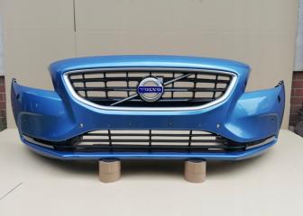 Запчасть бампер в сборе с решетками передний volvo V40