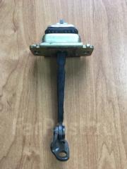 Фото запчасти ограничитель двери передний левый HONDA ACCORD 2001 контрактная запчасть Запчасть ограничитель двери передний левый HONDA ACCORD 2001