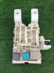 Блок предохранителей Toyota Prius