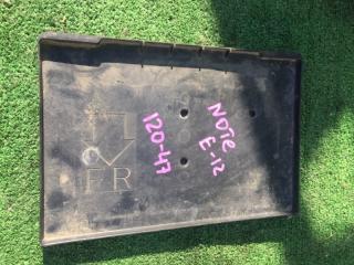 Фото запчасти крепление аккумулятора Nissan Note 2012 контрактная запчасть Запчасть крепление аккумулятора Nissan Note 2012