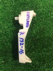 Запчасть крепление фары правое Mitsubishi Outlander 2007