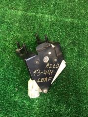 Замок лючка бензобака Nissan LEAF 2013