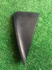 Запчасть уголок крыла задний правый Nissan LEAF 2013