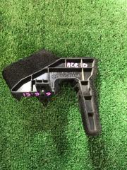 Крепление крыла переднее правое Nissan LEAF 2013 контрактная Крепление крыла переднее правое Nissan LEAF 2013