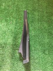 Запчасть уголок жабо передний правый Nissan LEAF 2013