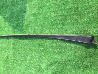 Запчасть молдинг лобового стекла левый Honda Fit 2014