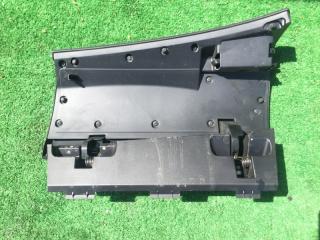 Бардачок Outlander 2007 CW6W 6B31