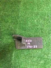 Фото запчасти брызговик задний правый Toyota Corolla Axio 2008 контрактная запчасть Запчасть брызговик задний правый Toyota Corolla Axio 2008