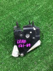 Замок лючка бензобака Nissan LEAF 2013