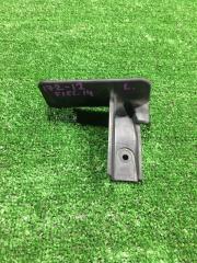 Фото запчасти брызговик задний левый Toyota Corolla Fielder 2008 контрактная запчасть Запчасть брызговик задний левый Toyota Corolla Fielder 2008