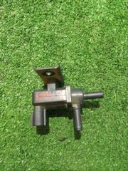 Вакуумный клапан Toyota Prius 2006 контрактная Вакуумный клапан Toyota Prius 2006