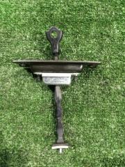 Ограничитель двери передний правый Nissan LEAF 2013