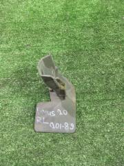 Брызговик задний левый Toyota Prius 2006