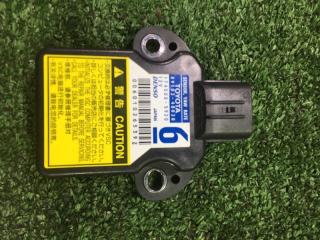 Датчик курсовой устойчивости Toyota Prius 2009 контрактная Датчик курсовой устойчивости Toyota Prius 2009