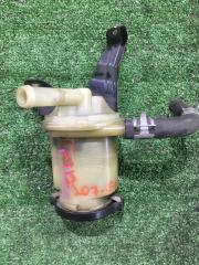 Фото запчасти бачок гидроусилителя Toyota Corolla Fielder 2001 контрактная запчасть Запчасть бачок гидроусилителя Toyota Corolla Fielder 2001