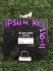 Блок управления дверьми TOYOTA Ipsum 2000
