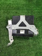 Фото запчасти электронный блок Toyota Aqua 2013 контрактная запчасть Запчасть электронный блок Toyota Aqua 2013