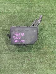 Блок предохранителей под капот правый Toyota Corolla Fielder 2016 контрактная Блок предохранителей под капот правый Toyota Corolla Fielder 2016