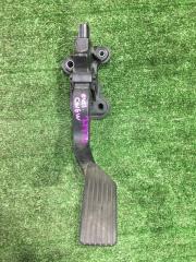 Педаль подачи топлива Mitsubishi Outlander 2007 CW6W 6B31 MN101543 контрактная