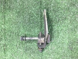 Крепление генератора Toyota Ipsum 1998