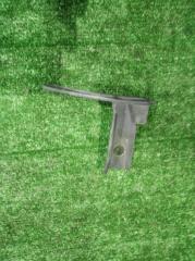 Фото запчасти брызговик задний правый Toyota Corolla Fielder 2009 контрактная запчасть Запчасть брызговик задний правый Toyota Corolla Fielder 2009